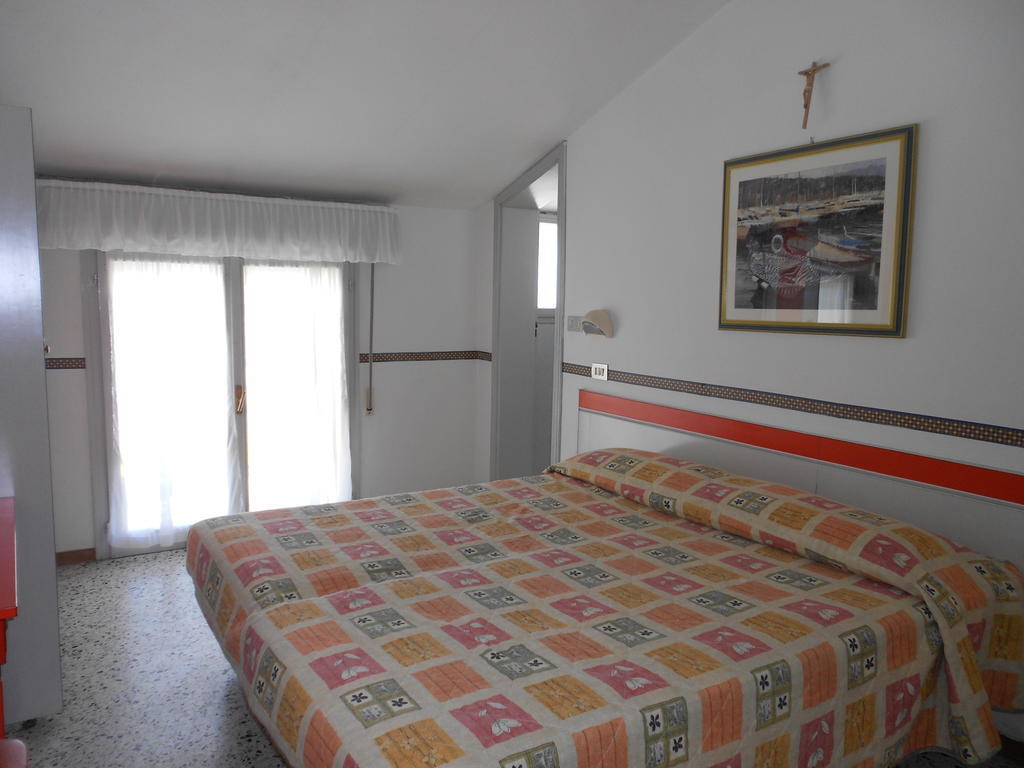 Hotel Laguna Blu Rimini Rum bild