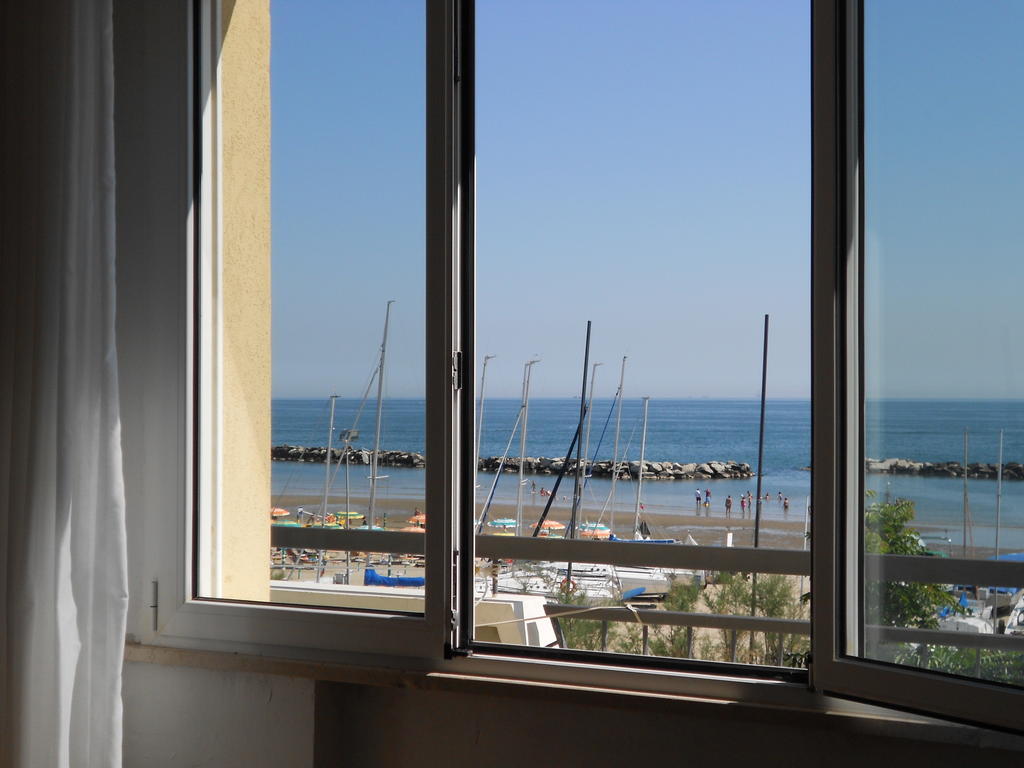 Hotel Laguna Blu Rimini Rum bild