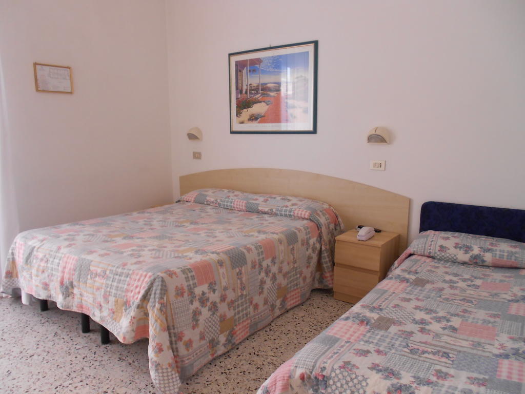 Hotel Laguna Blu Rimini Rum bild