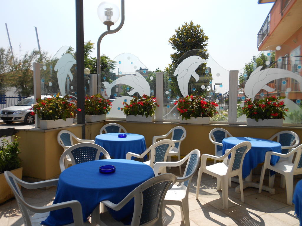 Hotel Laguna Blu Rimini Exteriör bild